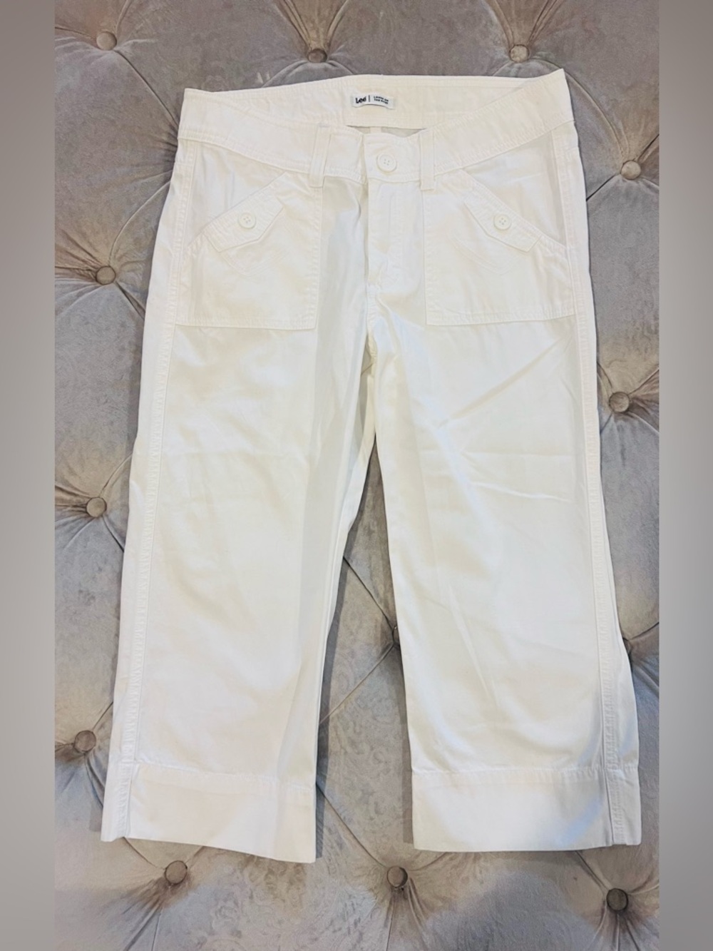 Lee White Capri Pants Size 8 Medium Cotton Casual Cropped Pants